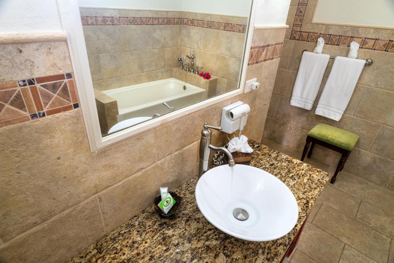 Rosalie Bay Eco Resort & Spa Bagian luar foto
